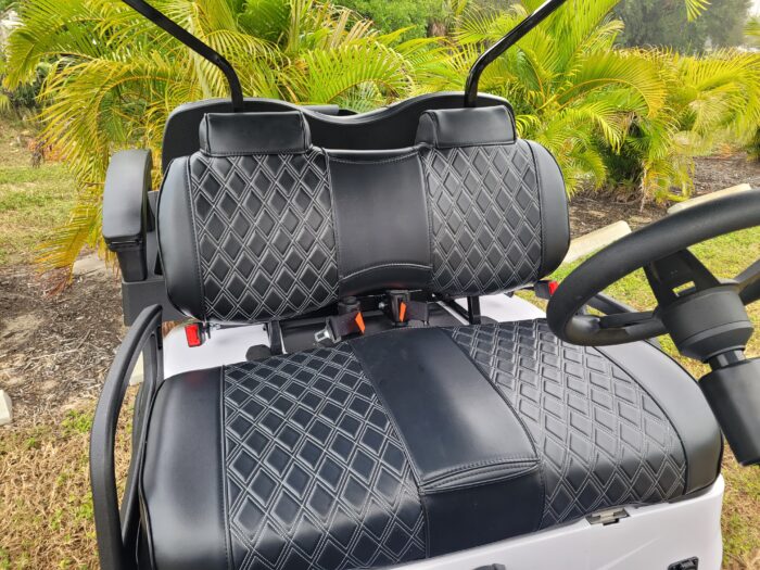 vivid ev model peak 4l seats