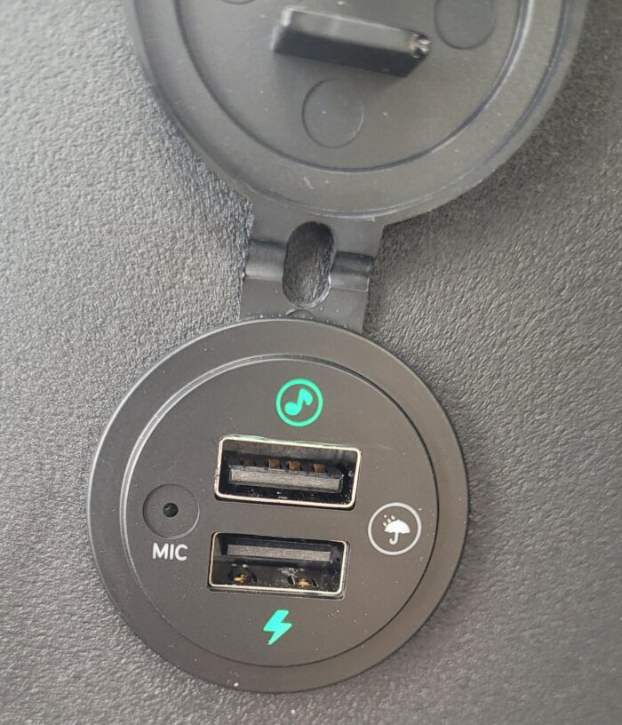 vivid ev model v6l ports