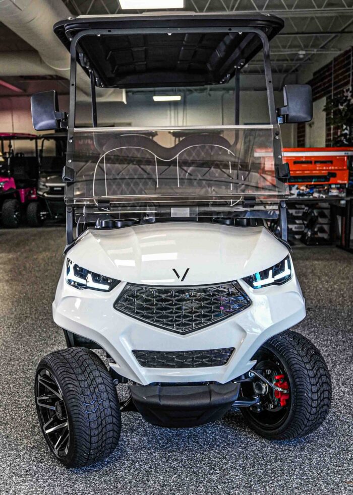 Vivid V4 White 4P Front Tires Turned